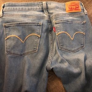 Light Washed Skinny Jeans